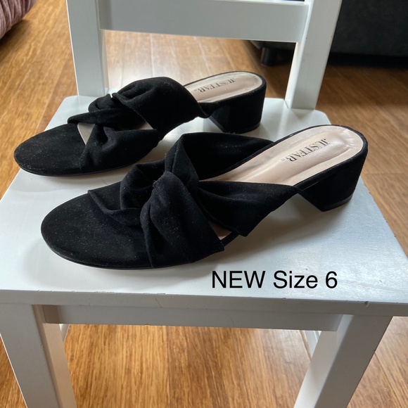 small heel sandal - Picture 2 of 2